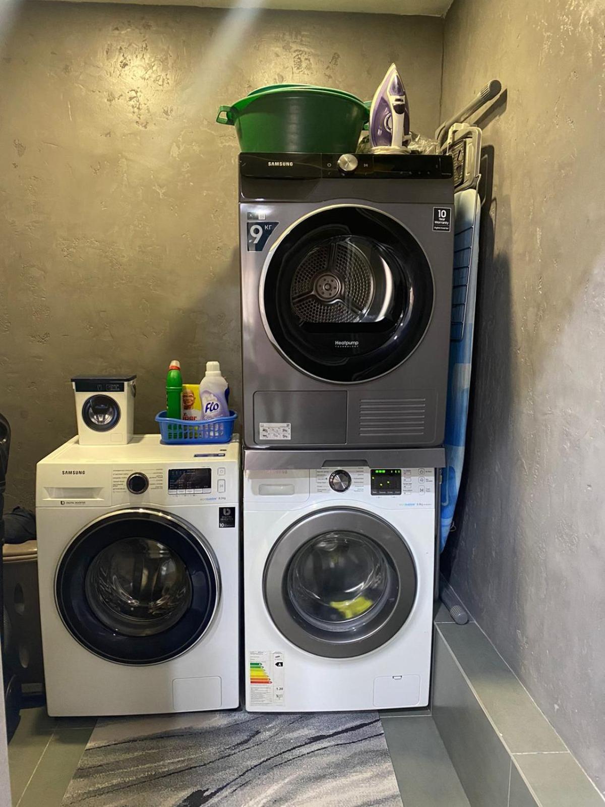 Aq Capsule Hostel Almaty Luaran gambar