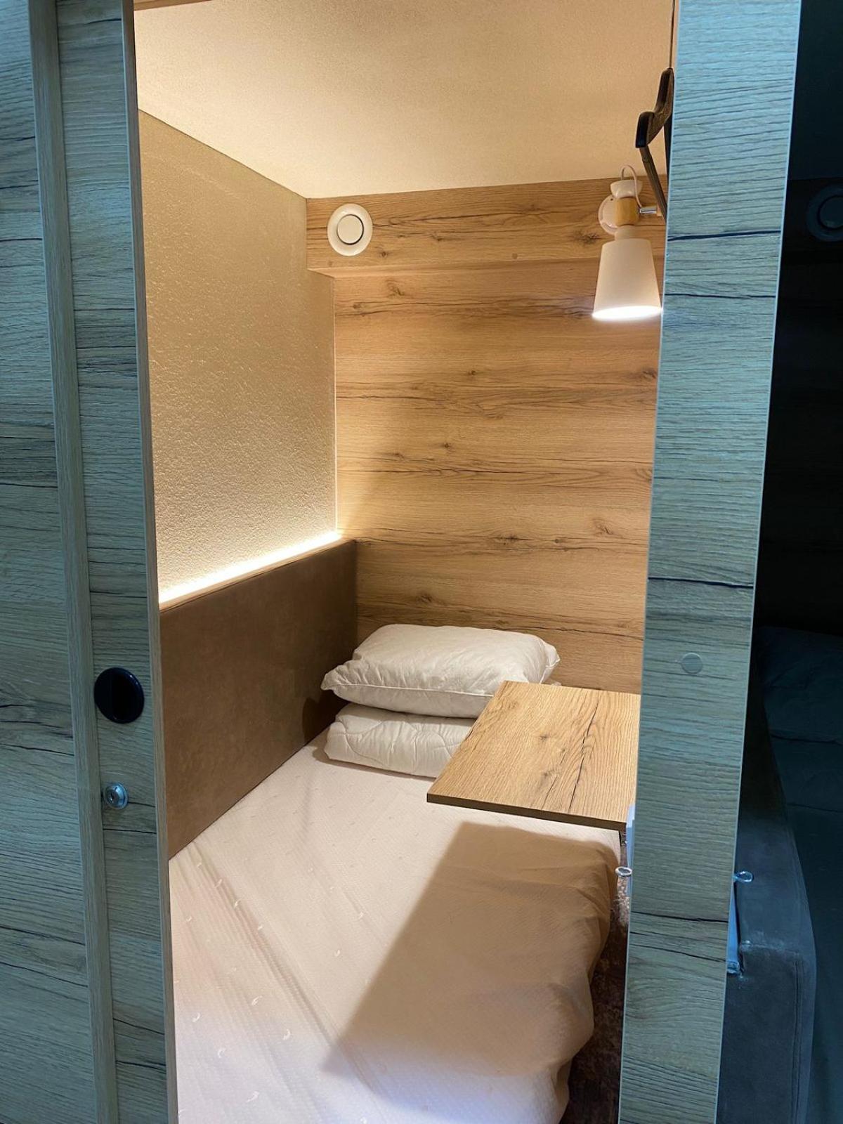 Aq Capsule Hostel Almaty Luaran gambar