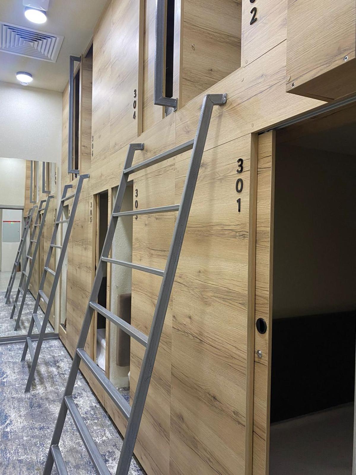 Aq Capsule Hostel Almaty Luaran gambar